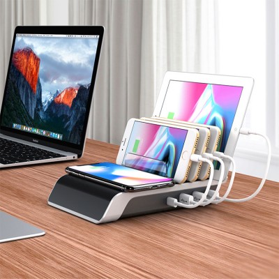 Multi Port Type C USB 2.0 Docking 10W Wireless Mobile Phone 4 Ports USB Charging Station